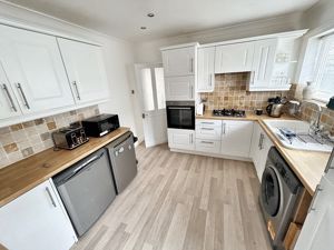 Kitchen- click for photo gallery